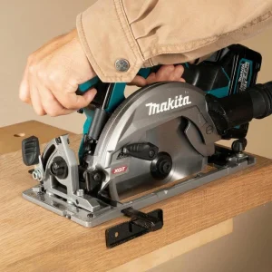 Makita Handkreissäge HS012GD201 XGT, Akkubetrieben, 40V / 2,5Ah, Mit 2 Akkus, Schnittleistung Bis 57mm 12