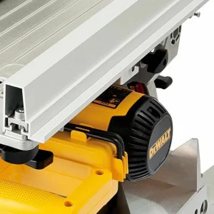 DeWalt Kapp-Gehrungssäge D27113, Tischkreissäge, 1600 W, Schnittleistung Bis 160mm, Mit LED-Schnittlinie 9